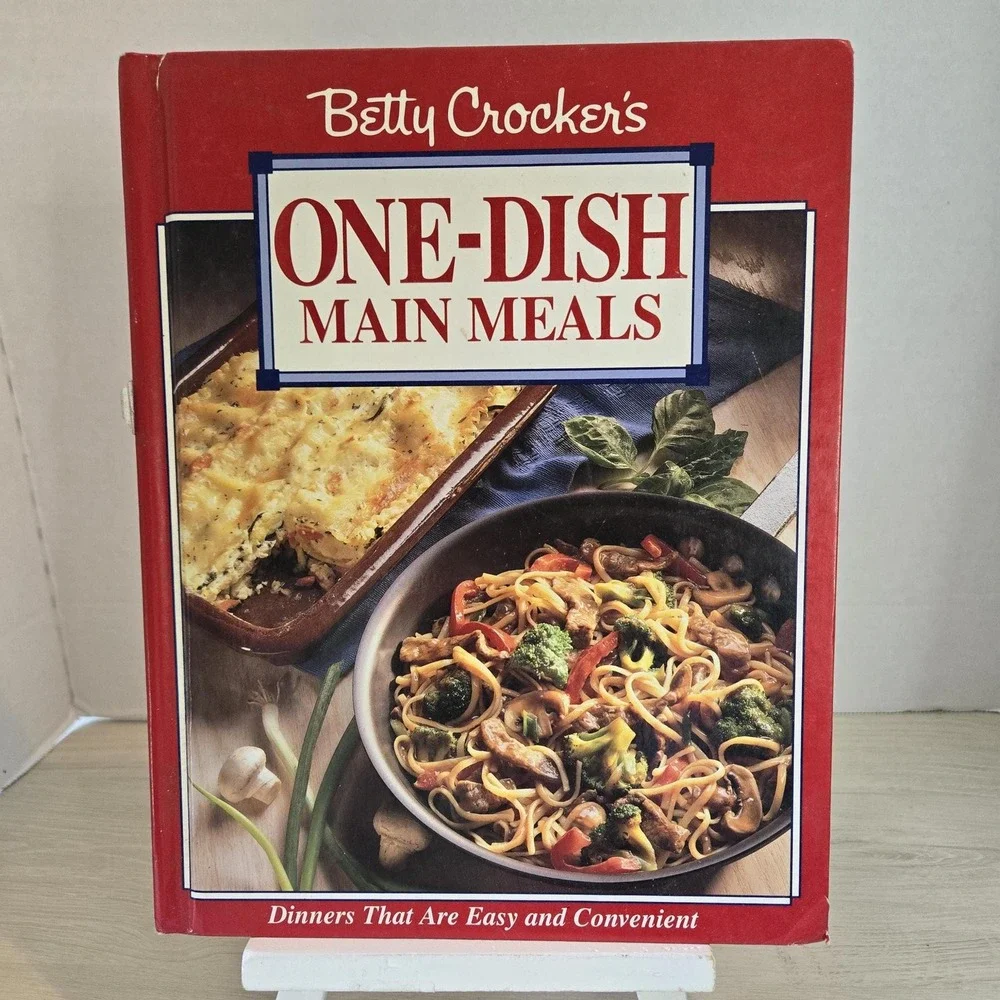 Vintage Betty Crockers One Dish Main Meals hardcover fast‎ convenient easy meals